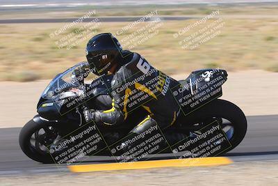 media/Oct-08-2022-SoCal Trackdays (Sat) [[1fc3beec89]]/Turn 9 Inside (10am)/